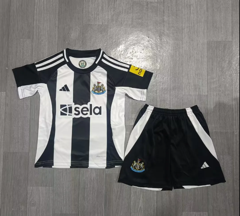 Kids-Newcastle 24/25 Home Leaked Soccer Jersey